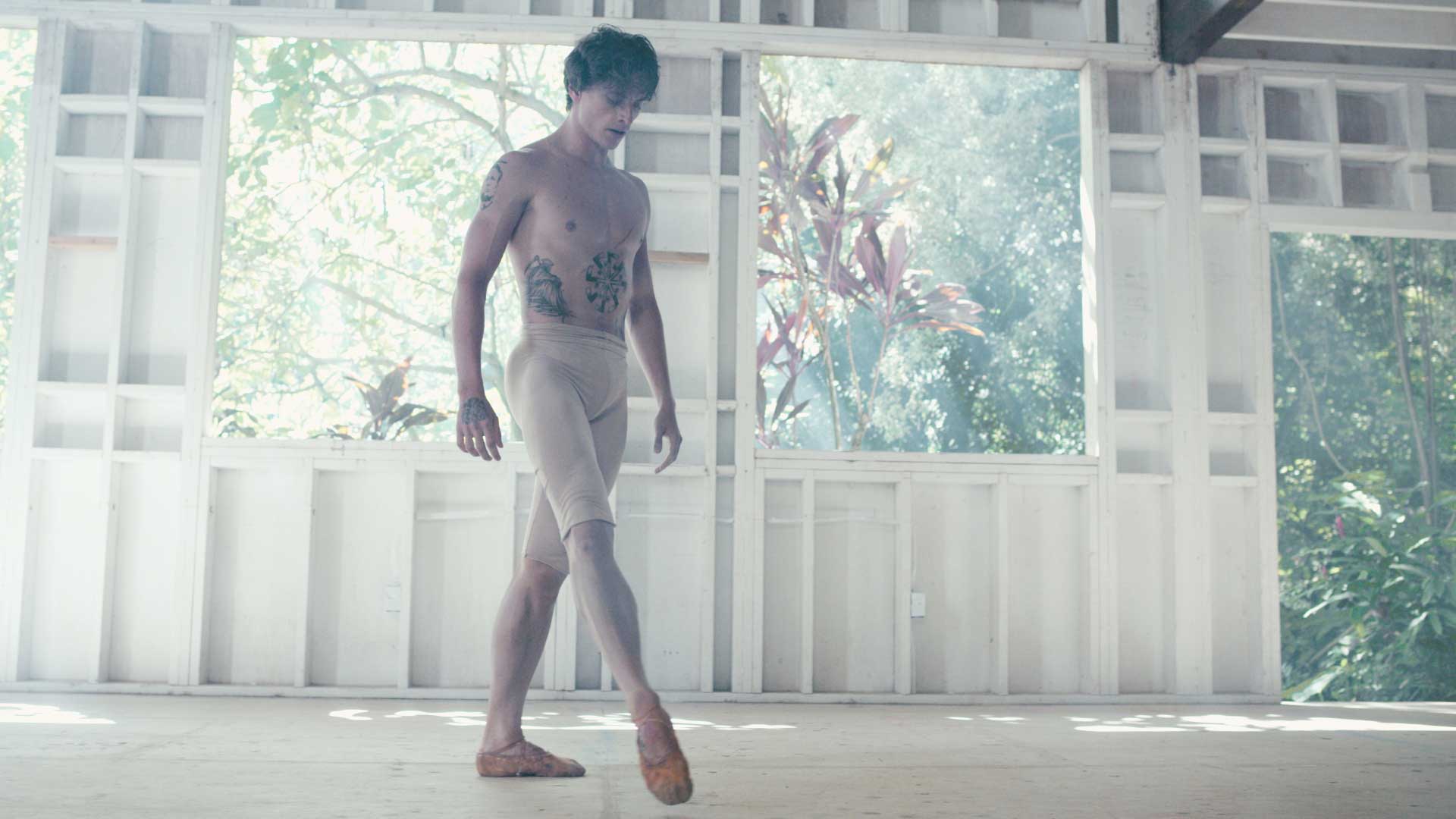 刺青舞者