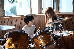 【週三電影課】4拍4家族