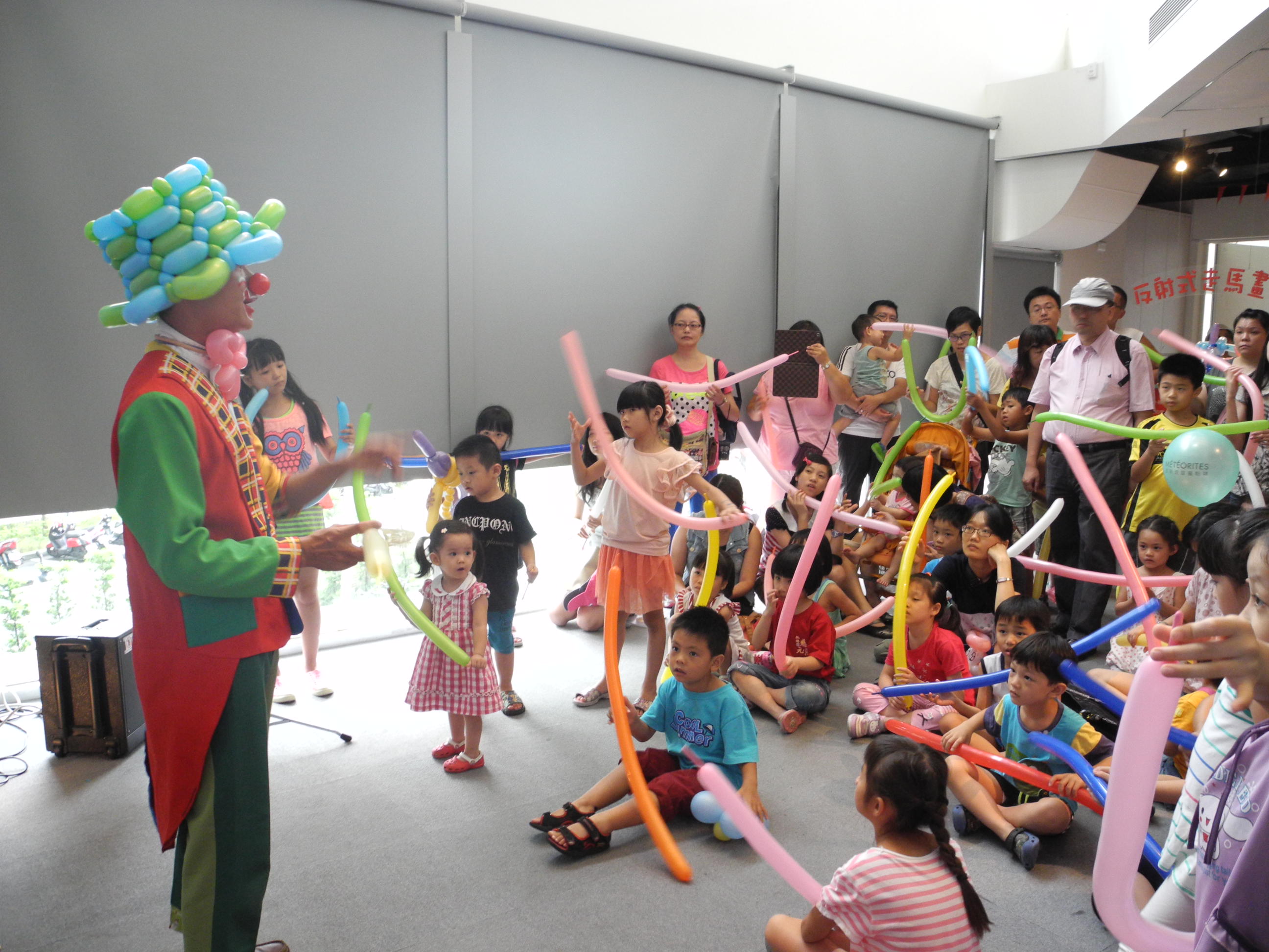 『HOT藝夏－班尼小丑氣球魔術秀』本週六（8/23）最後安口場！